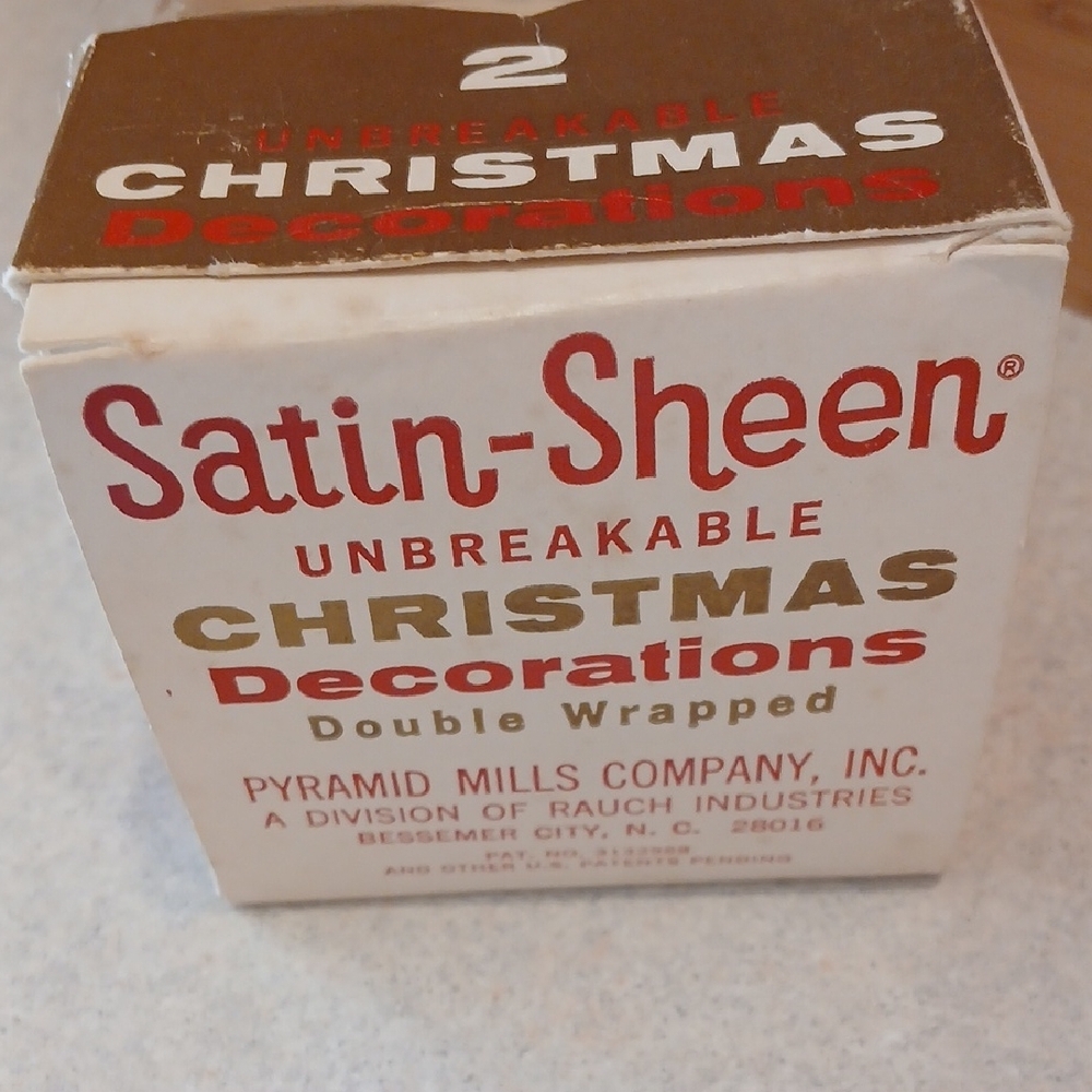 Vintage Christmas Drum Ornaments - Picture 11 of 15